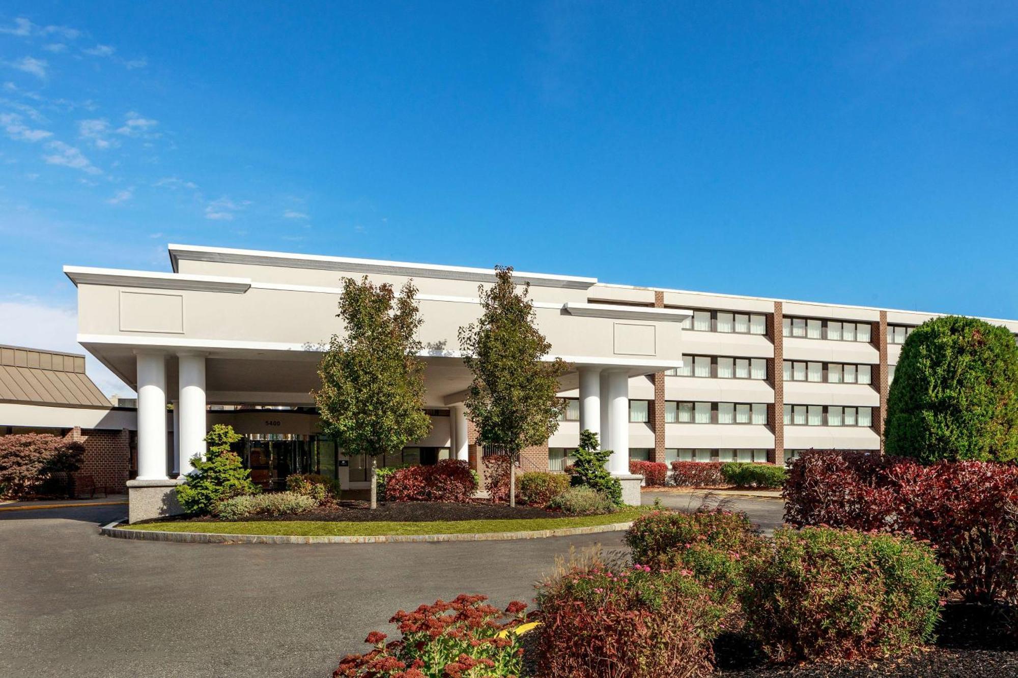 Doubletree By Hilton Boston/Westborough Ξενοδοχείο Εξωτερικό φωτογραφία