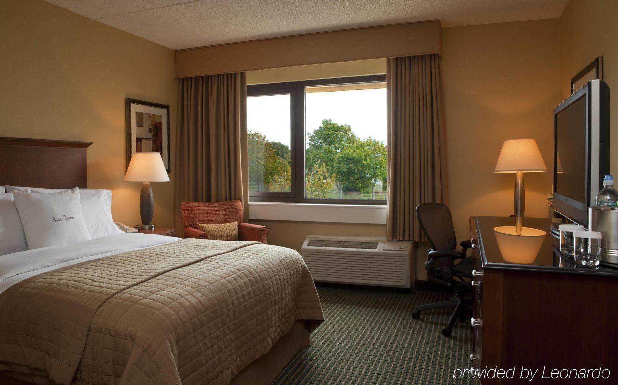 Doubletree By Hilton Boston/Westborough Ξενοδοχείο Εξωτερικό φωτογραφία